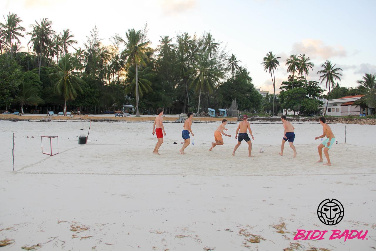Хостел Soul Breeze Backpackers Diani Діані-Біч Екстер'єр фото
